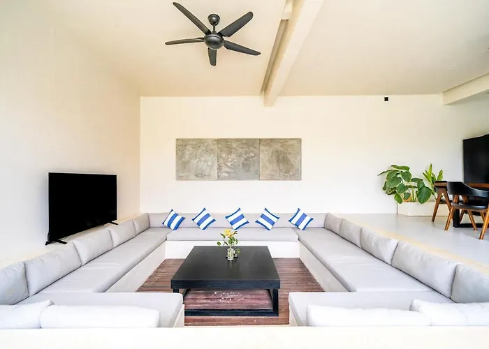 Lyra 2br Modern & Serene - Villa